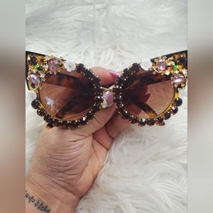 Beautiful rhinestones flowers sunglasses